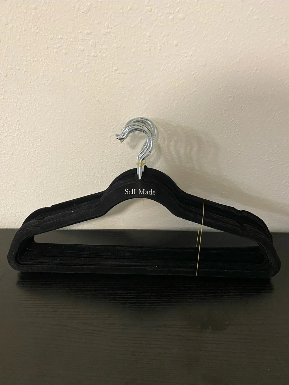 12 pieces of black velvet hangers